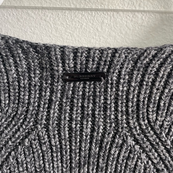 Burberry Wool/Silk Blend Women’s Sweater, Size M - Picture 4 of 5